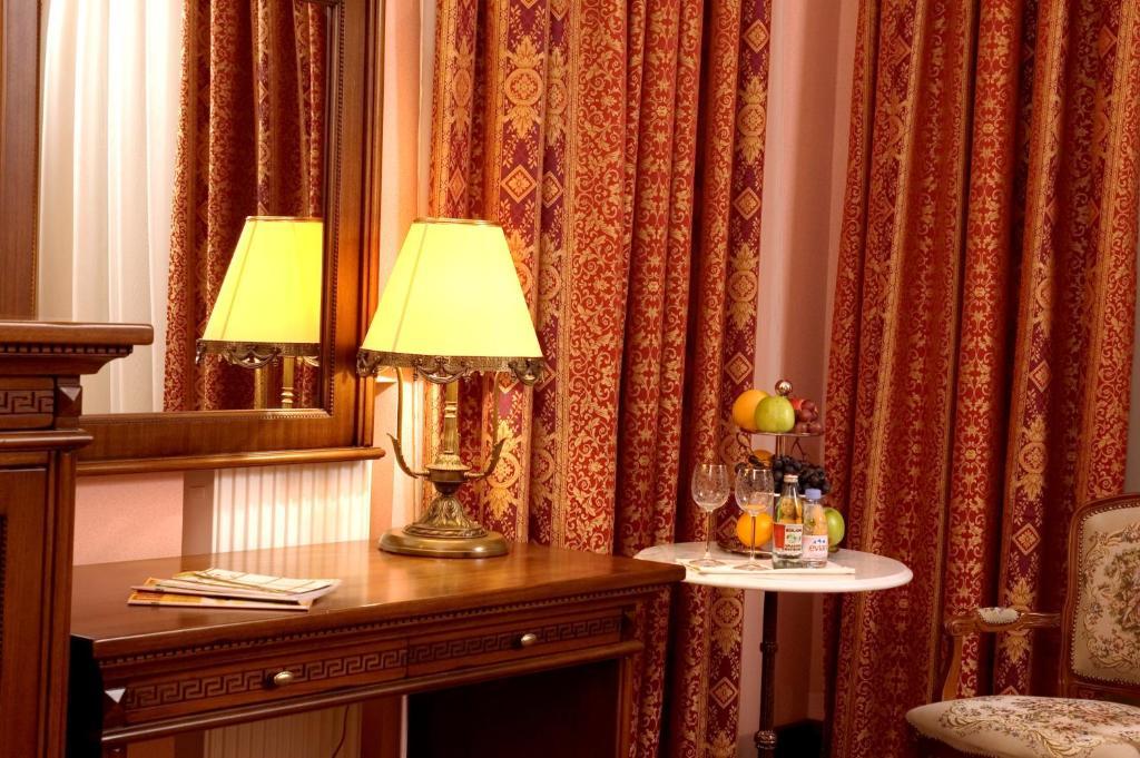 Hotel Optima Collection Dnipro Chambre photo